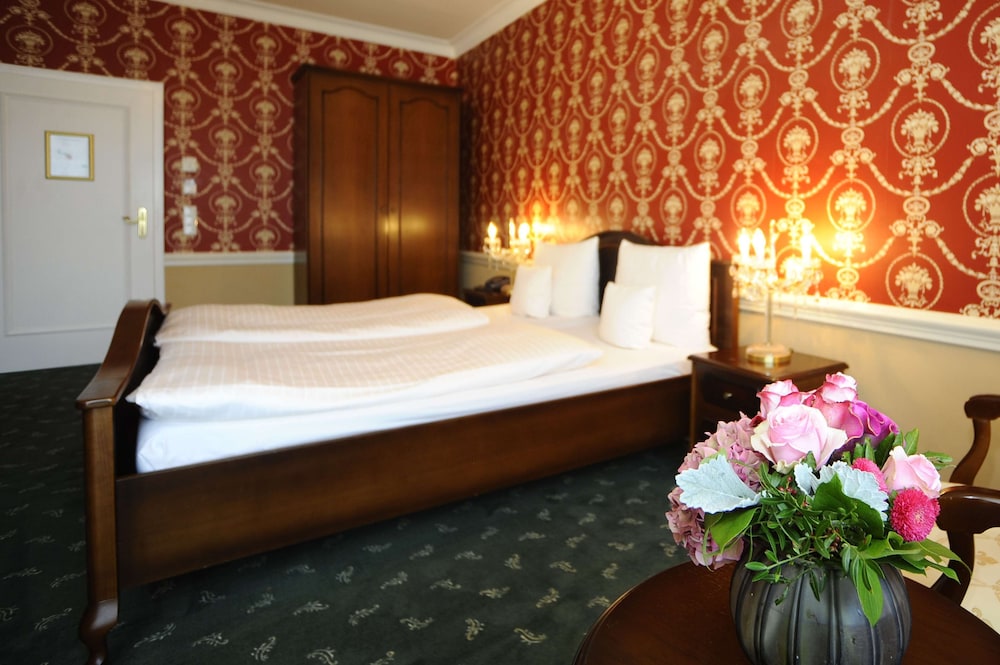 Heliopark Bad Hotel zum Hirsch 22/55