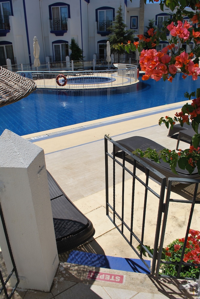 Serpina Hotel - Adults Only 20/68