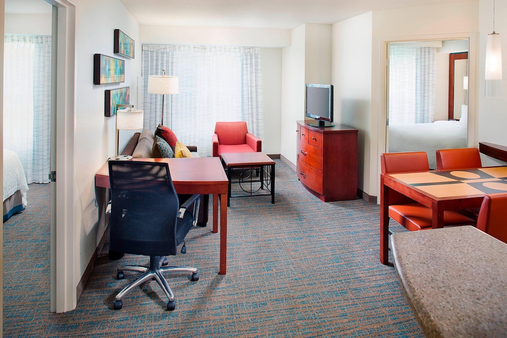 Residence Inn By Marriott Roanoke 41/42