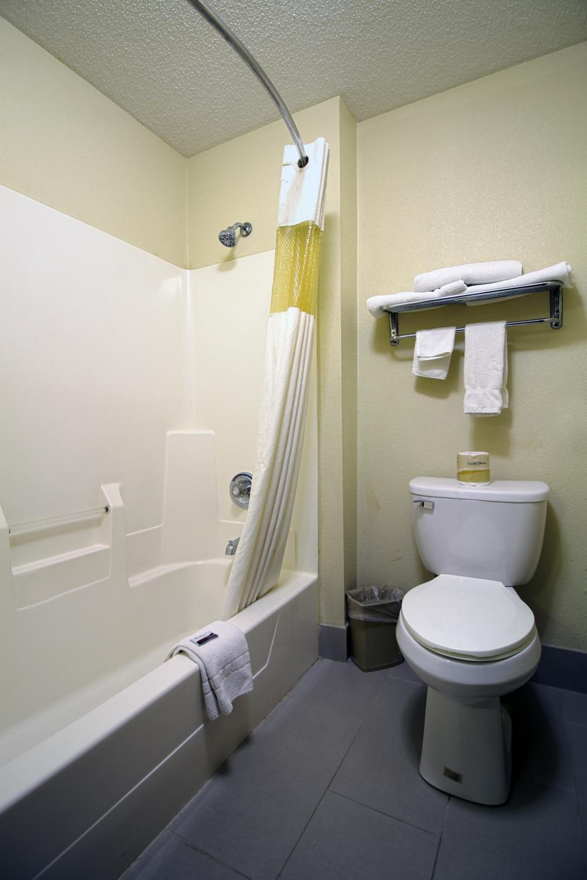 Geneva Motel Inn 22/26