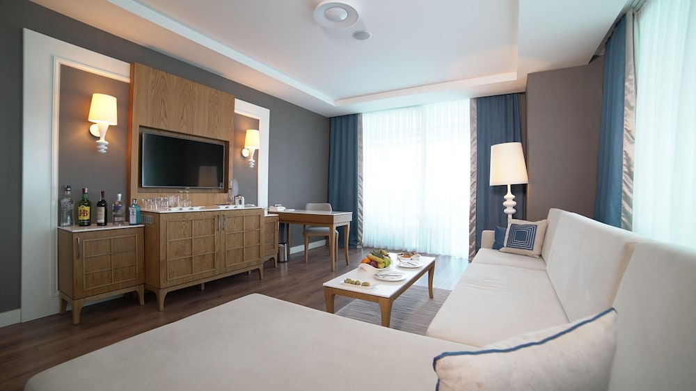 Sueno Hotels Deluxe Belek 13/77