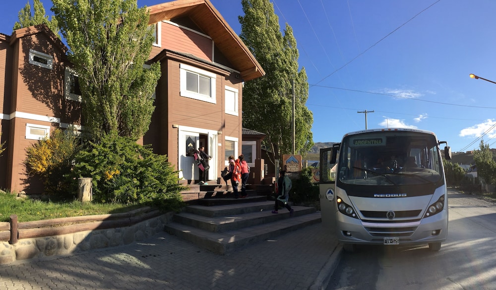 Hostel del Glaciar Pioneros 54/69