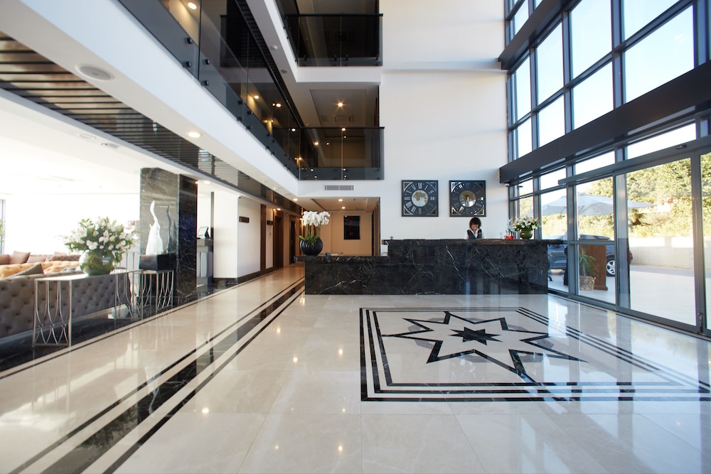 The Nowness Luxury Hotel & Spa - Adults Only 4/70