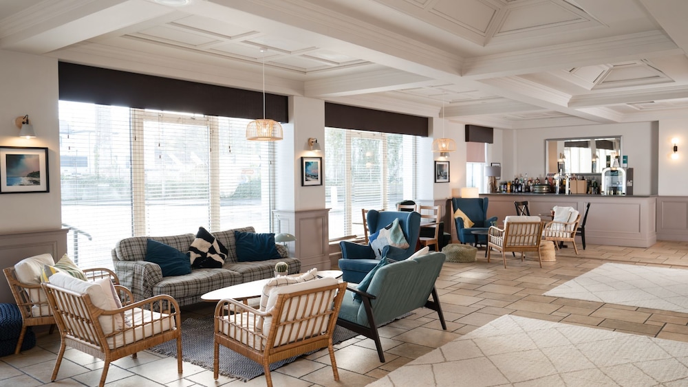 The Marine Hotel 30/54
