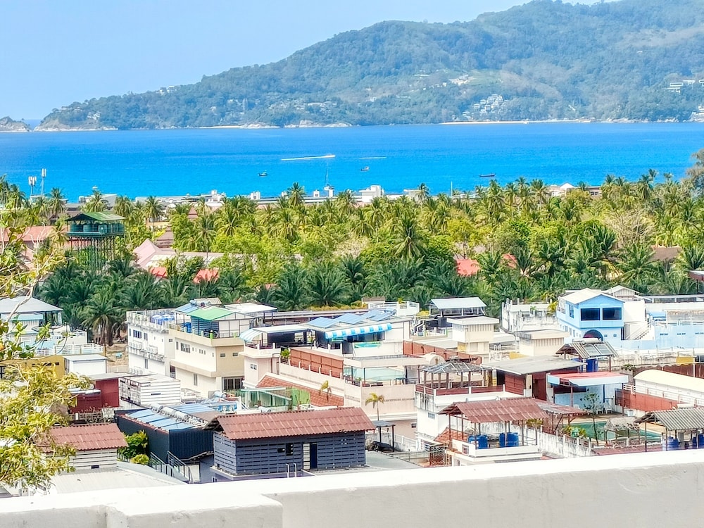 SR Sea View Apartments (ex NC Residence) 70/76
