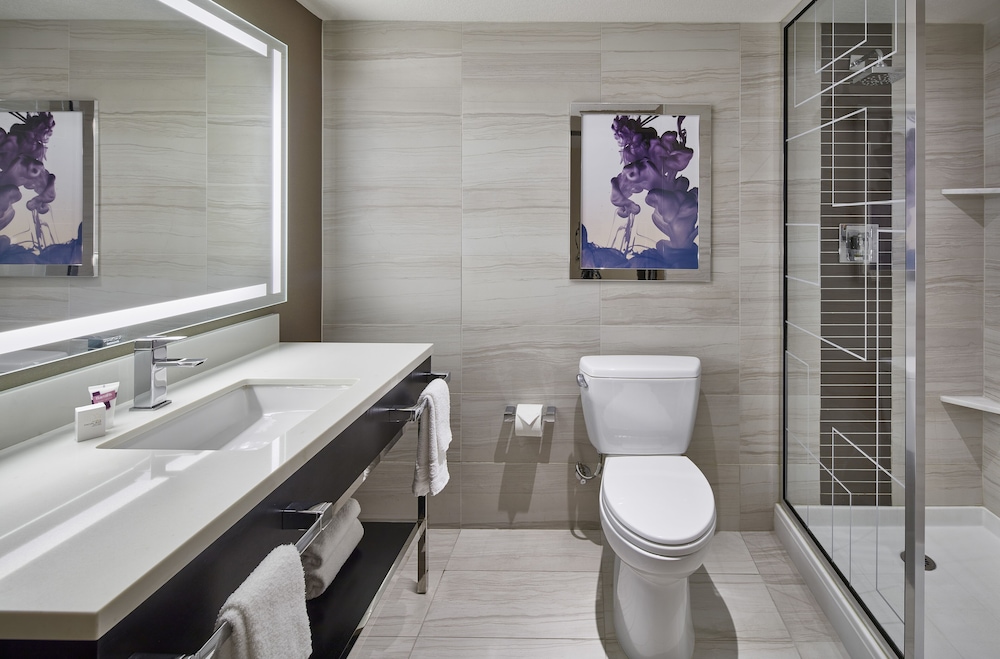 Harrah's Las Vegas - A Caesars Rewards Destination 65/66