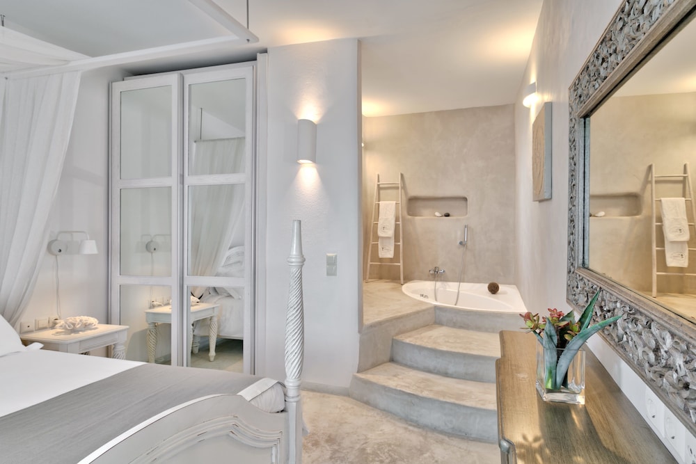 جناح شهر العسل بإطلالة على البحر بحوض جاكوزي، Lilly Residence Boutique Suites Adults Only 5/7