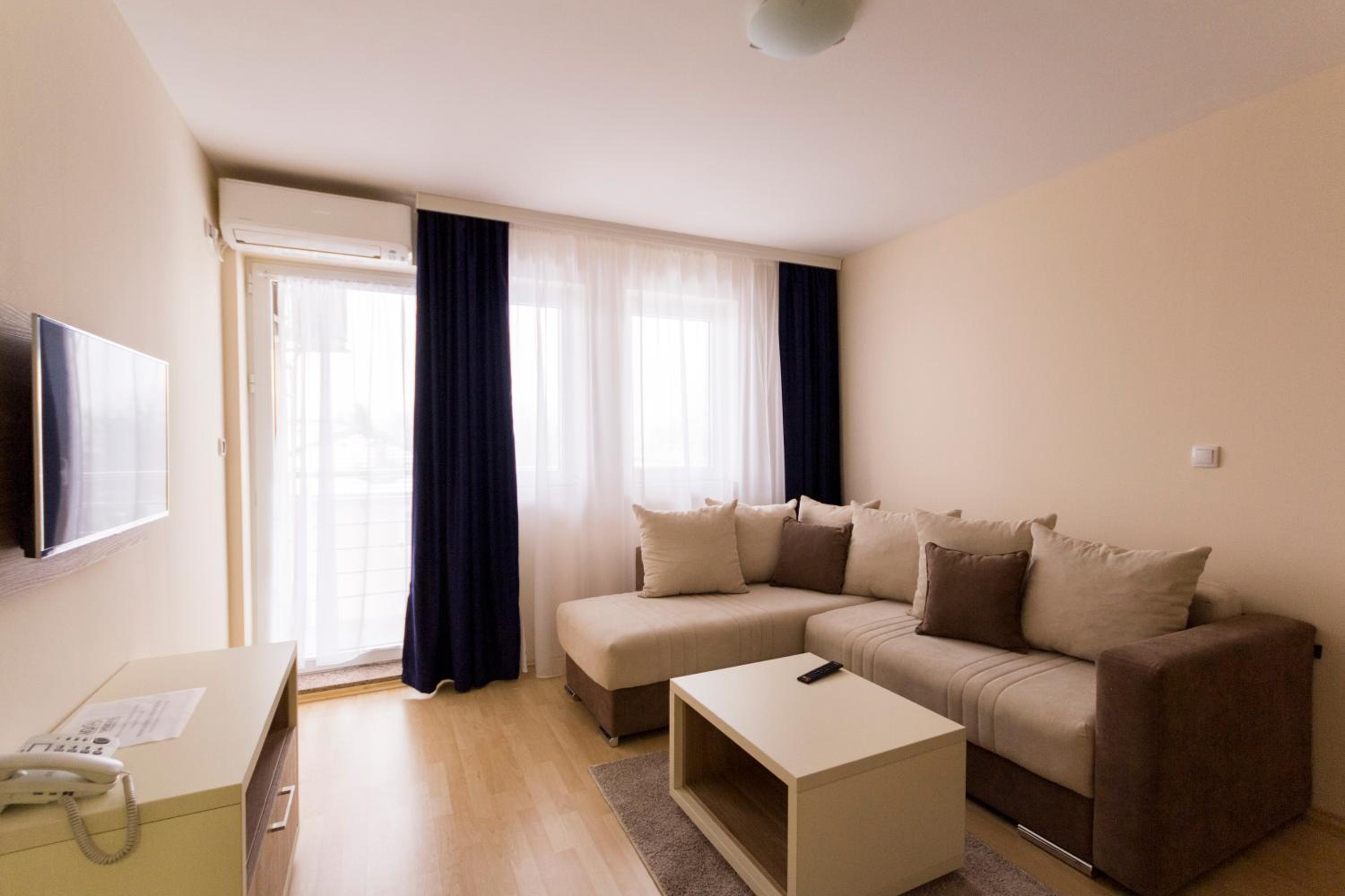 Airport Garni Hotel Belgrade 36/58