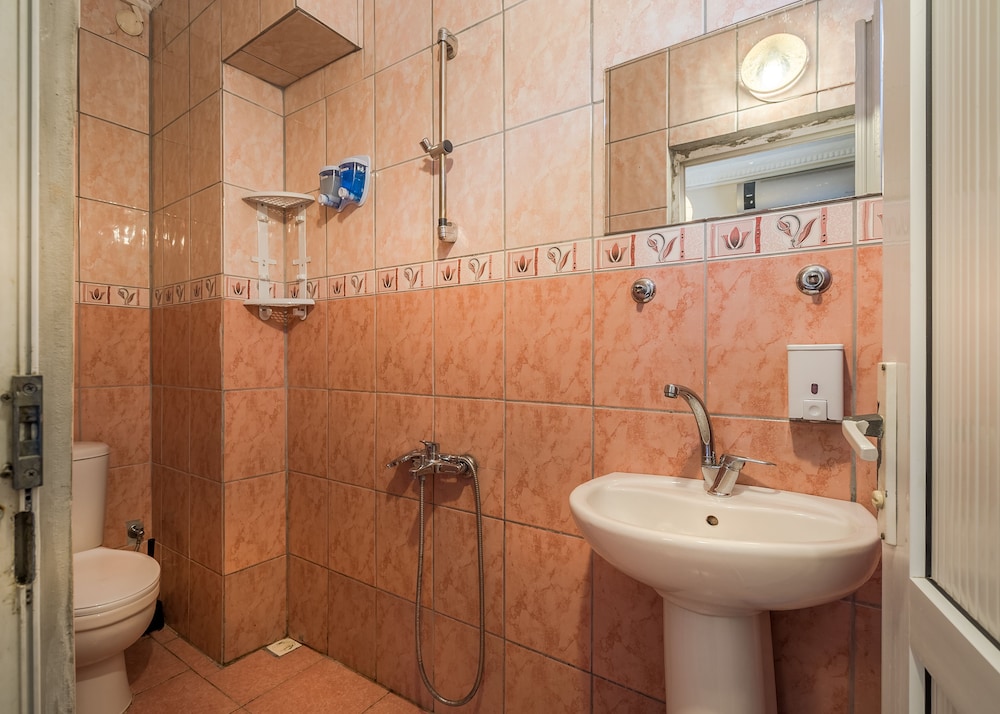 Hotel Erenler 46/50