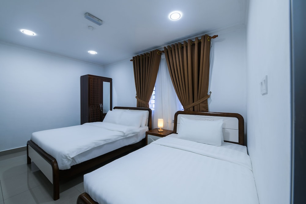 Capital O 90543 Sp Star Hotel 30/53