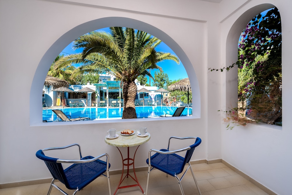 Zephyros Hotel Santorini 28/50