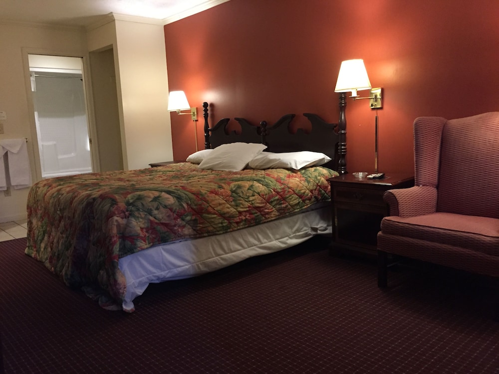 Wildwood Inn Tropical Dome & Theme Suites 25/74