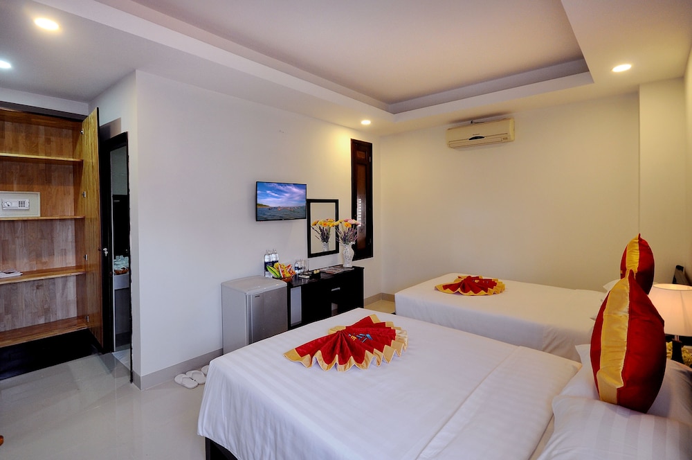 Full House Hotel 25/66