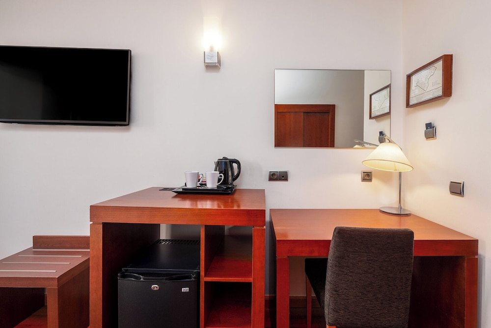 Senator Huelva Hotel 36/50