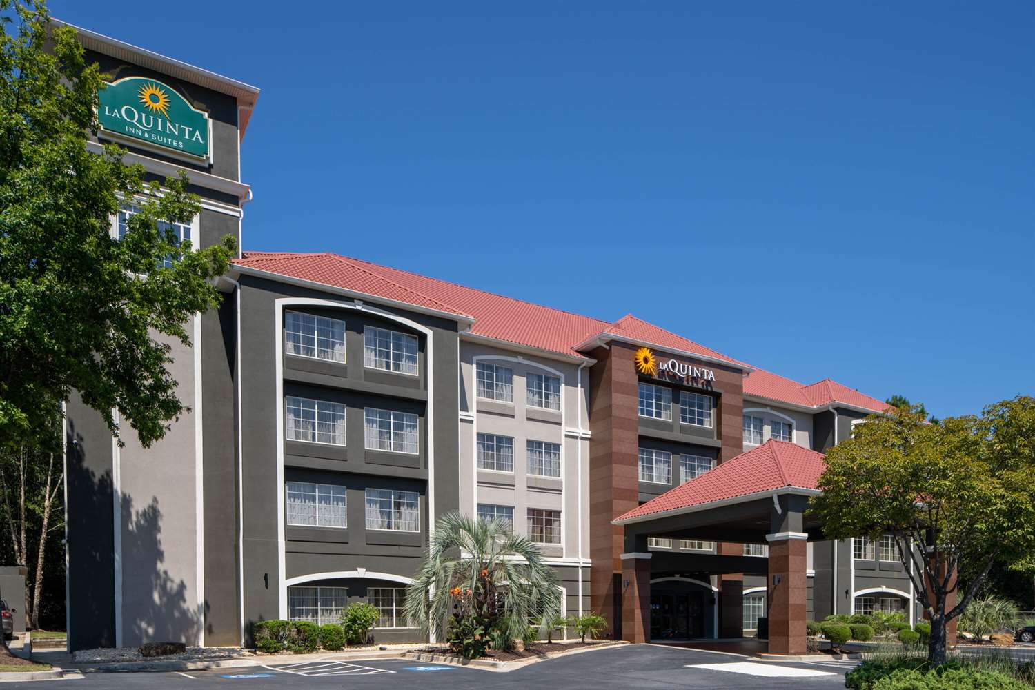 La Quinta Inn & Suites by Wyndham Atlanta Stockbridge 1/24