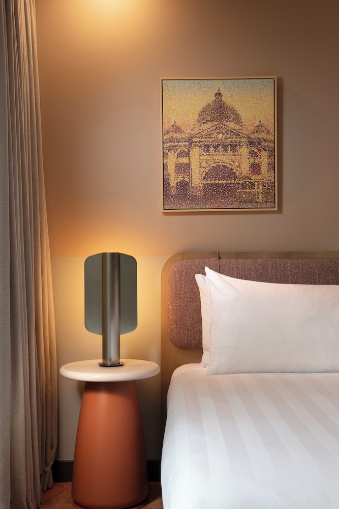 Mercure Melbourne La Trobe Street photo2