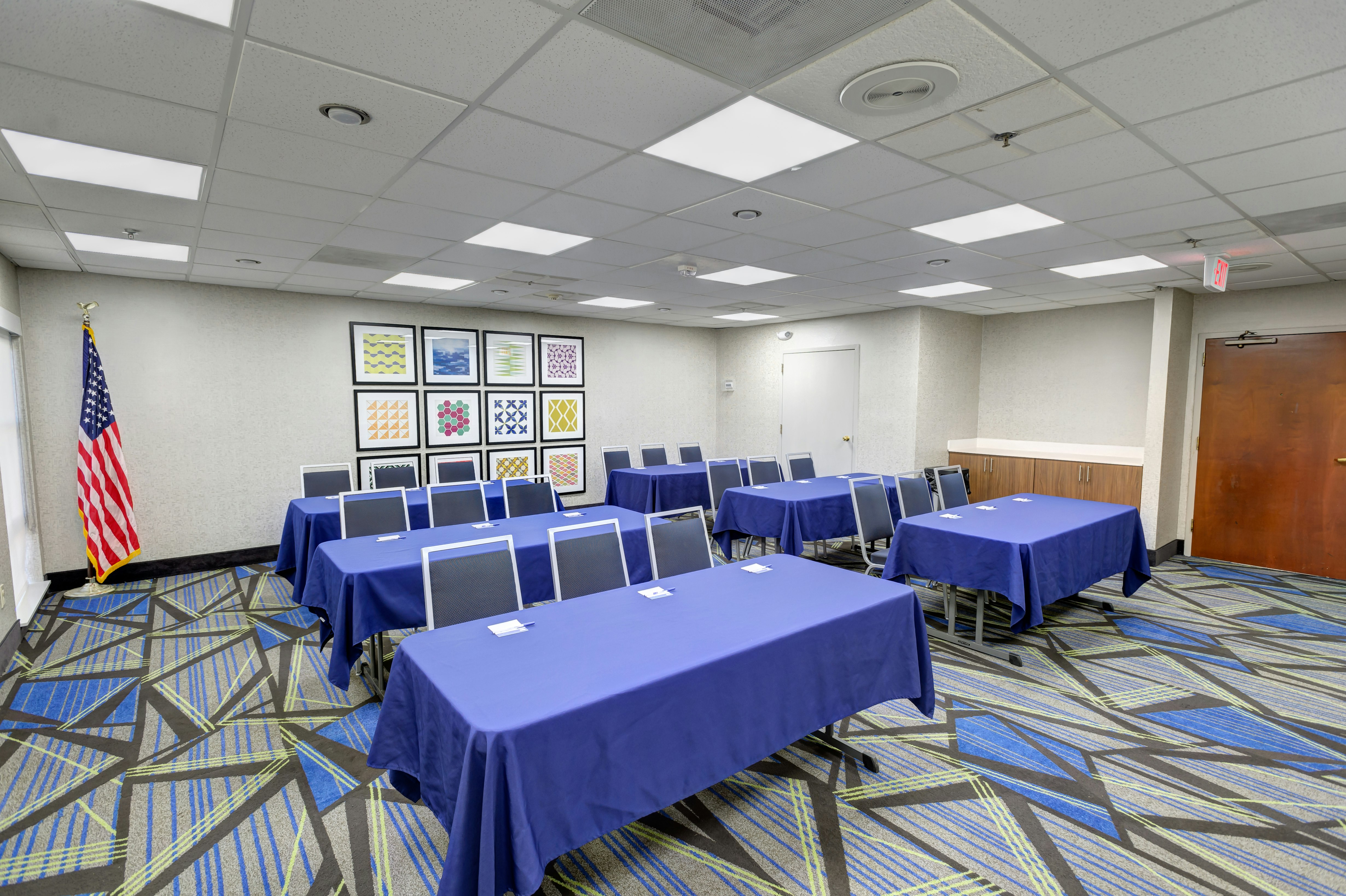 Holiday Inn Express Hillsborough Durham Area, an IHG Hotel 43/47