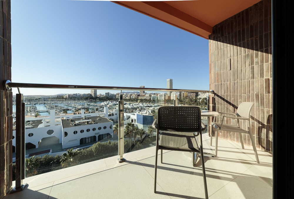 Innside By Melia Alicante Porta Maris in COSTA BLANCA - ALICANTE