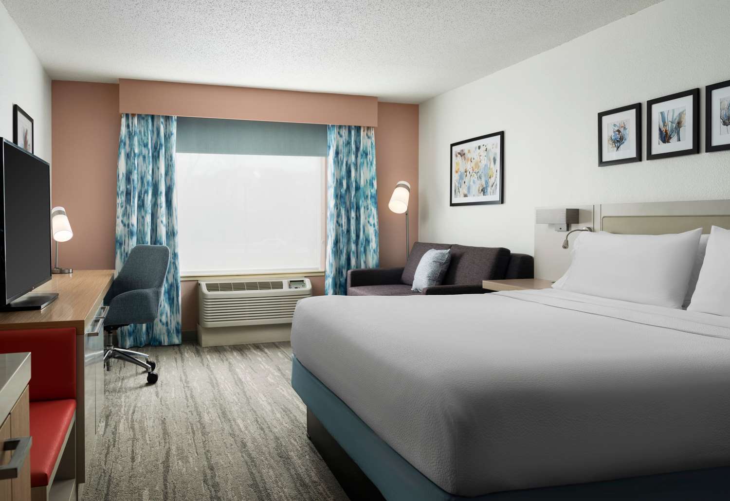 Evolution, King Bed, Sofa
