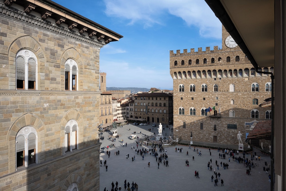 Relais Piazza Signoria 35/66