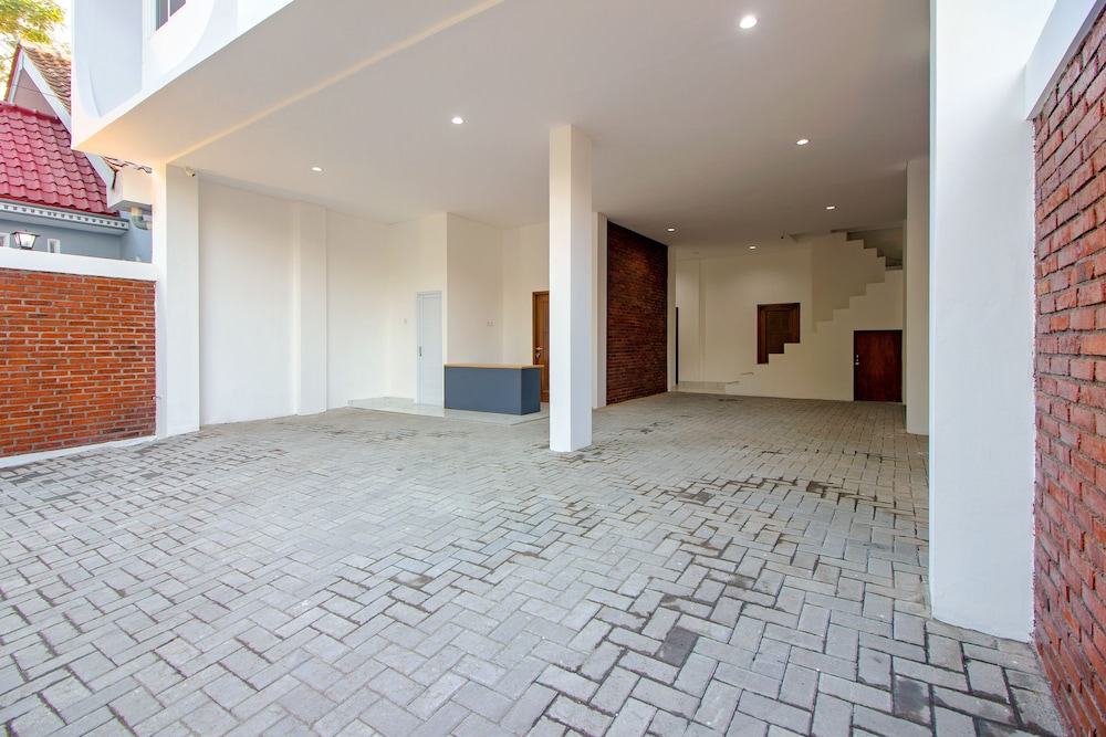 OYO 1319 88 Exclusive Guesthouse 28/29