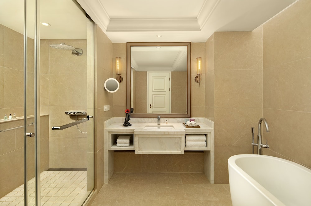 Radisson Collection Hotel Xin Guo Shanghai 47/48