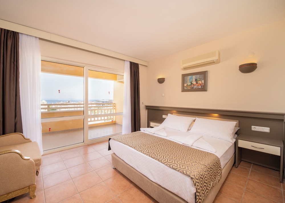 Hotel Esra And Family Suites 15/38