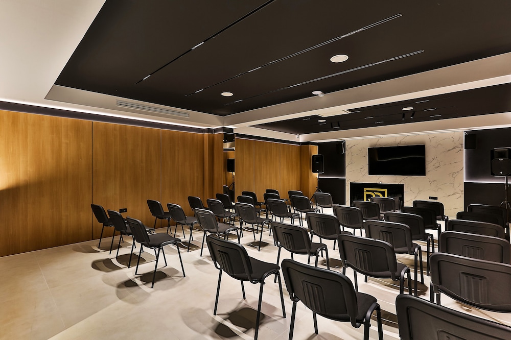 Regent Resort Budva 44/53
