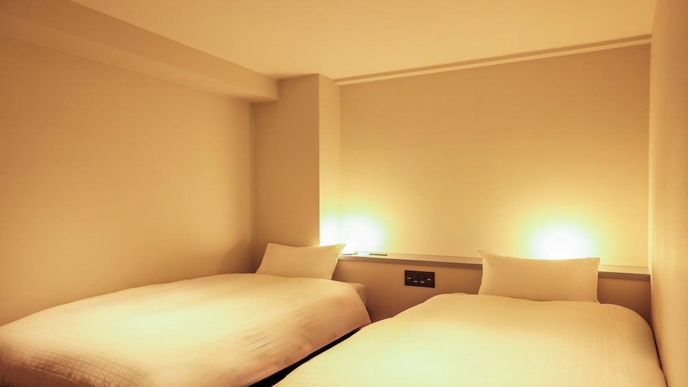 Renovated, Moderate, Suite, Twin Beds