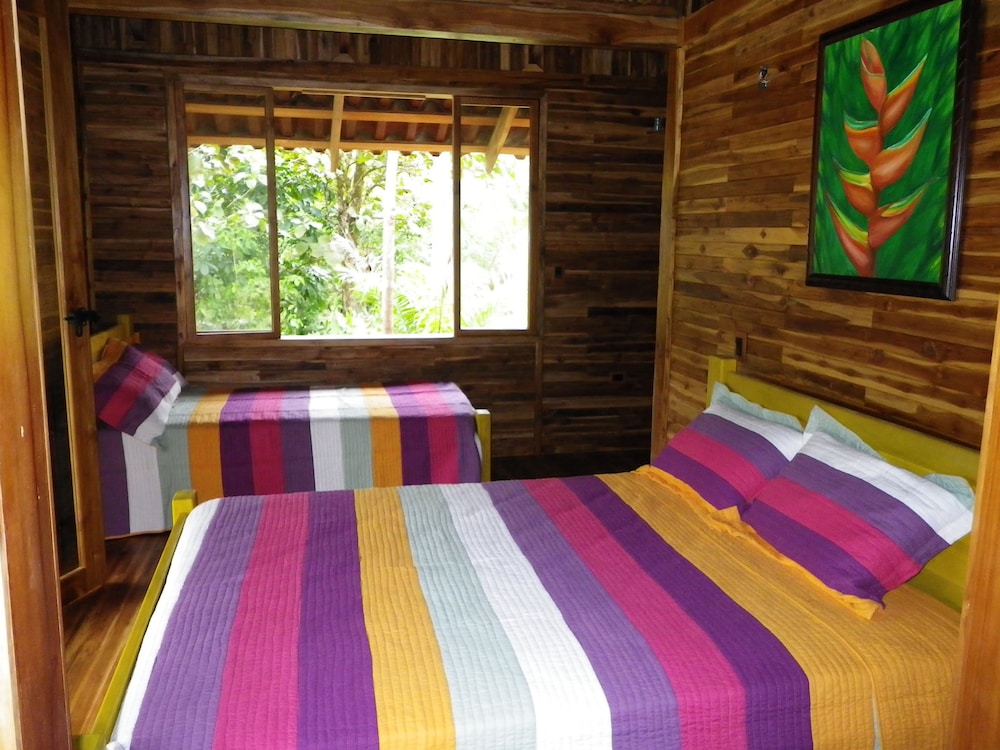 Macaw Lodge 14/64