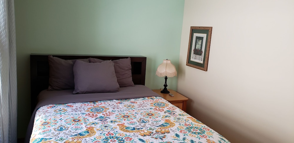 Marshall's Creek Rest Motel 44/71