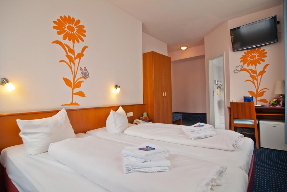 RESIDENZ HOTEL 10/48