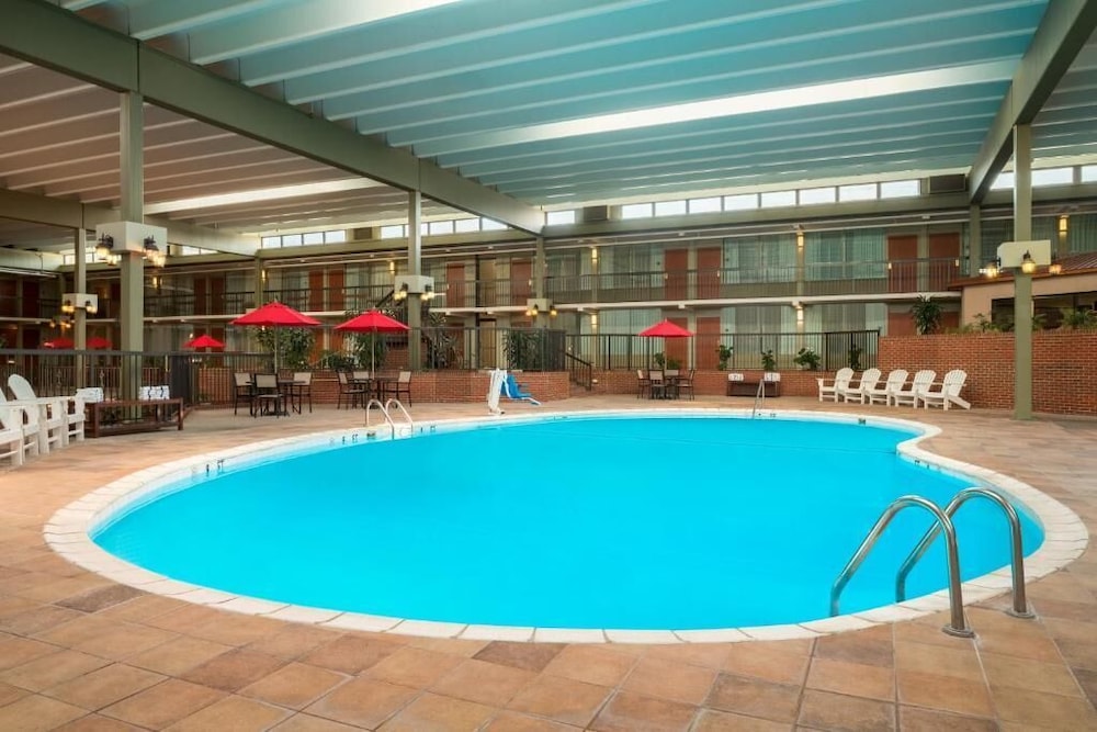 Ramada By Wyndham Indiana 1/32