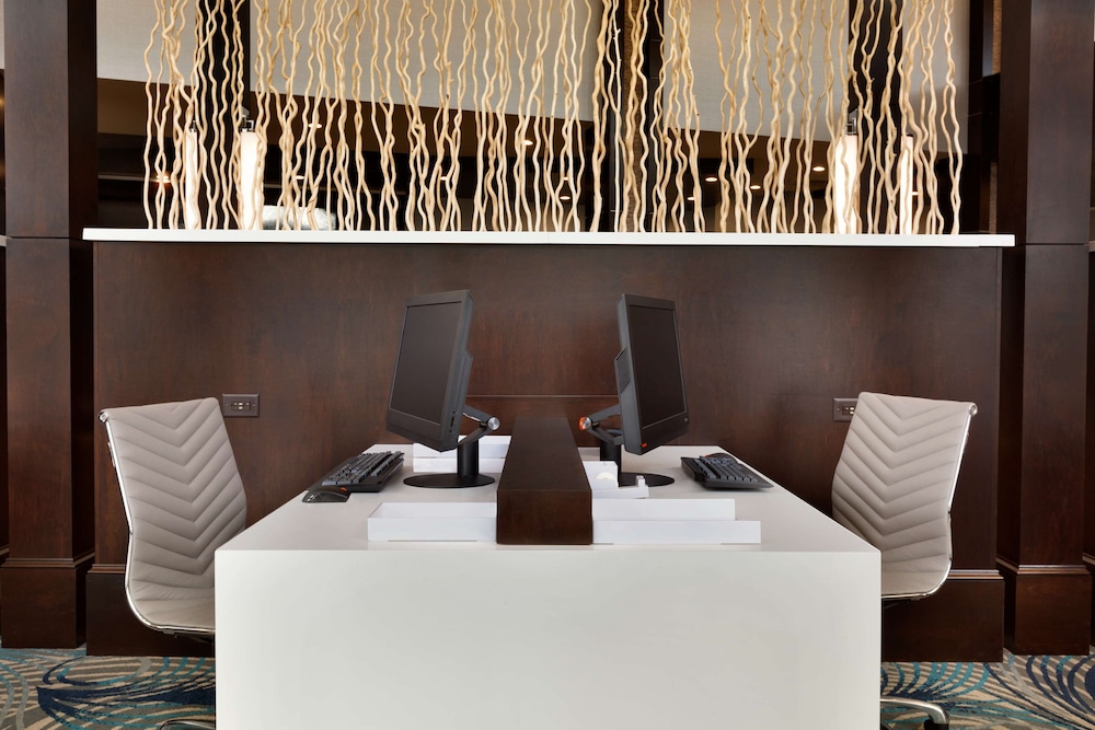 Embassy Suites By Hilton Atlanta Ne Gwinnett Sugarloaf 50/50