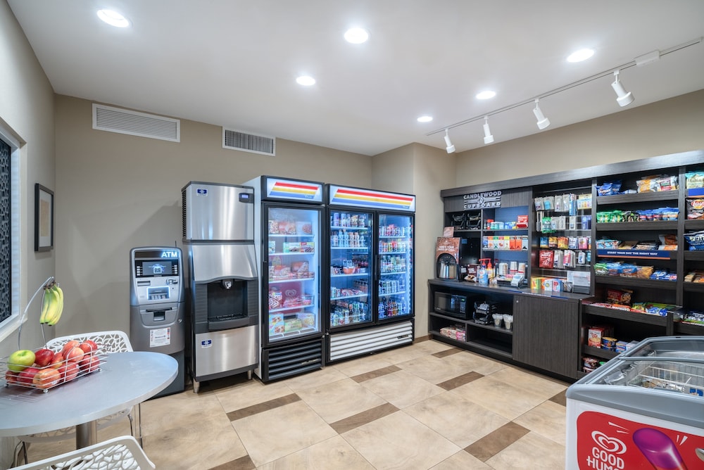 Candlewood Suites Auburn 32/44