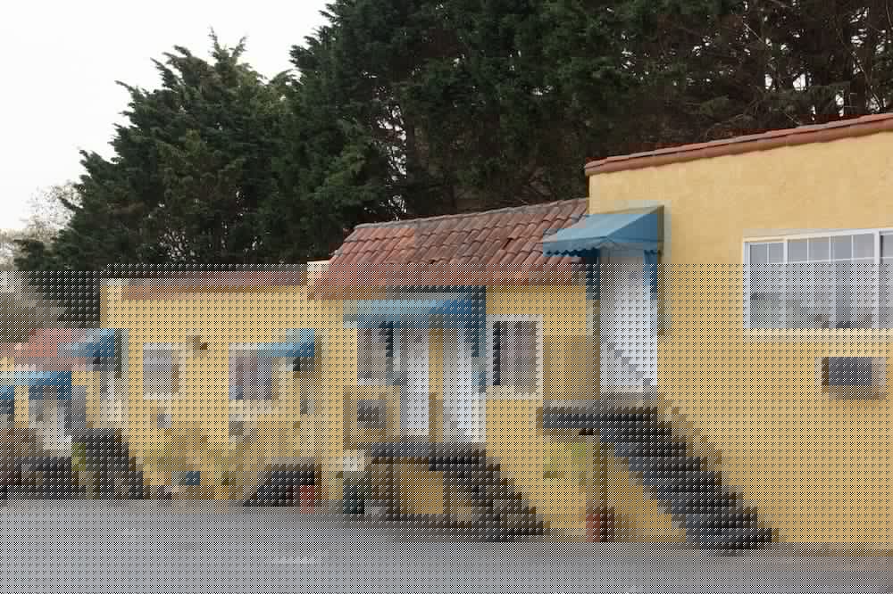 Alpine Inn And Suites 2/42