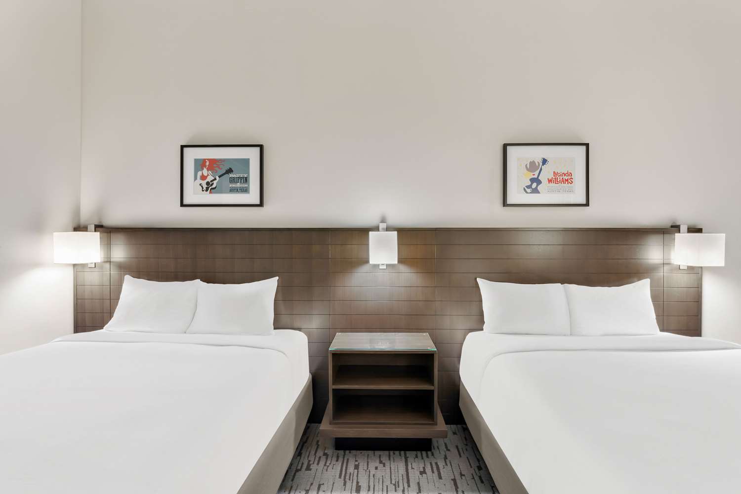 DELUXE, 2 QUEEN BEDS, ACCESSIBLE