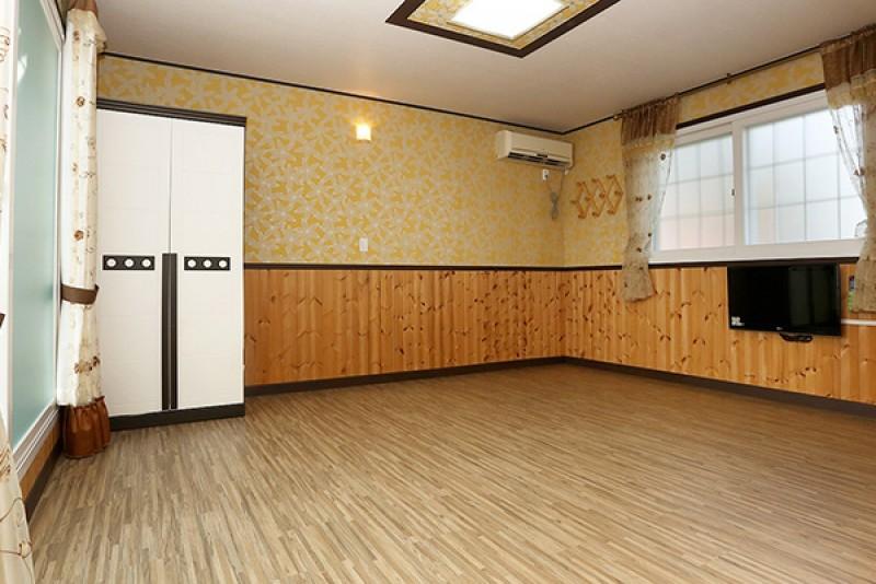 Taean Sinduri Making Memories Pension 13/41