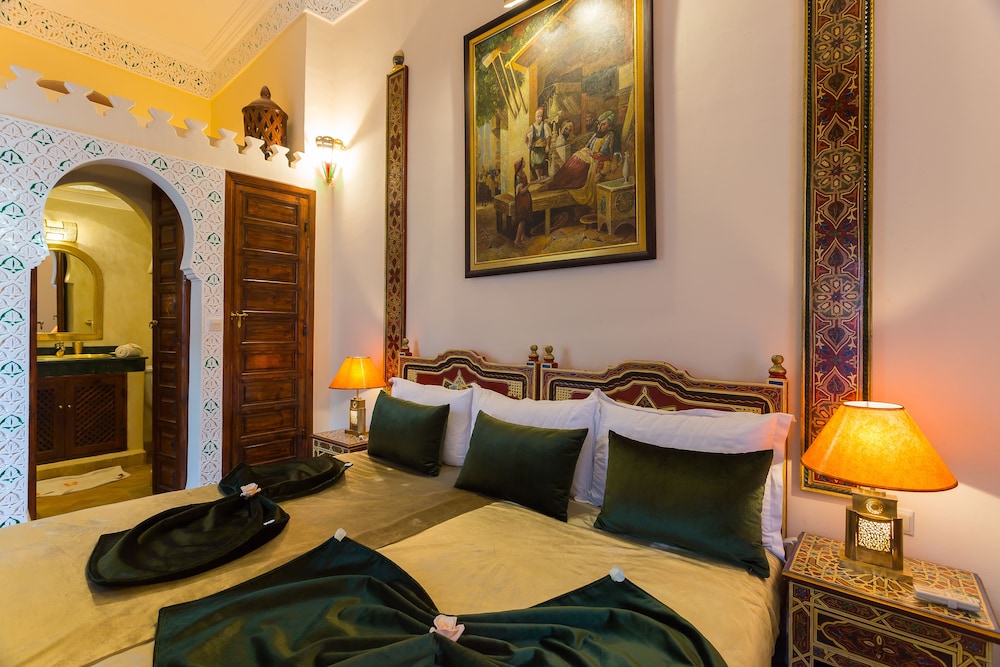 Riad Amina 44/75