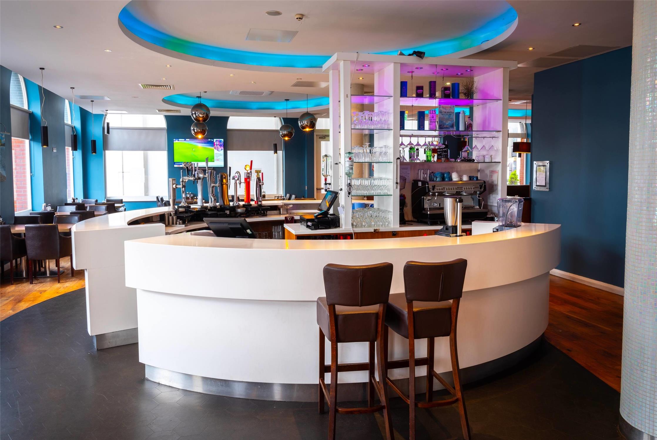 Ramada by Wyndham Belfast City Centre 8/12