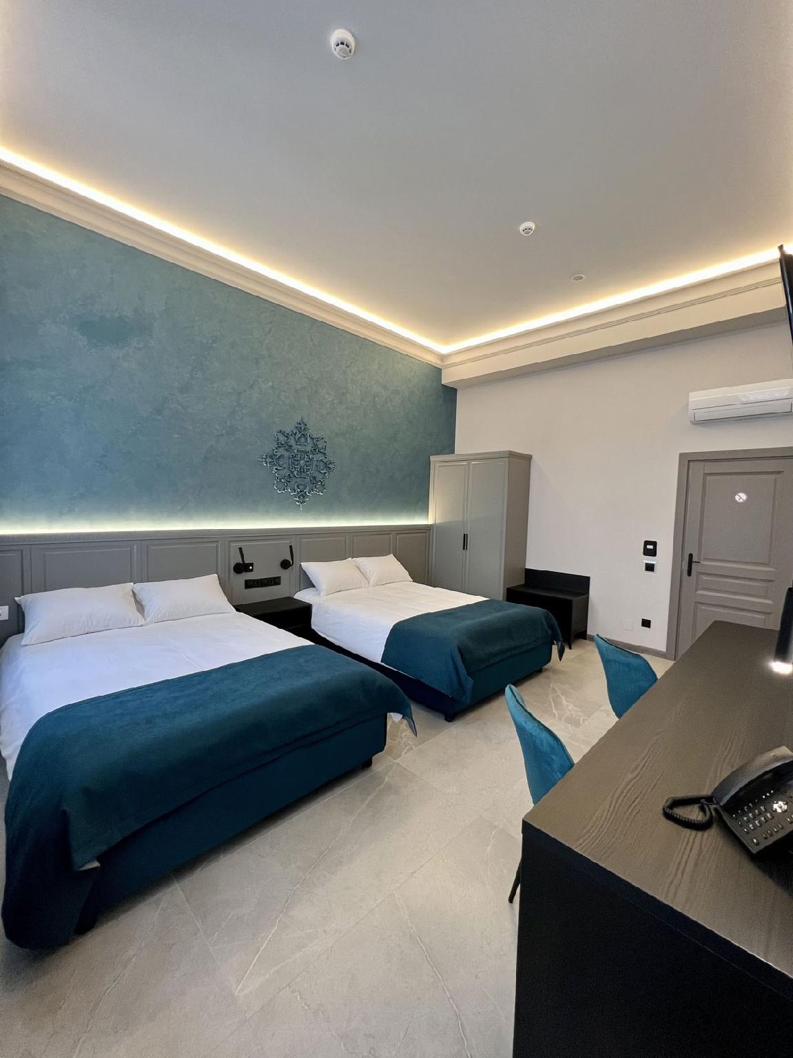 Room, Twin Beds