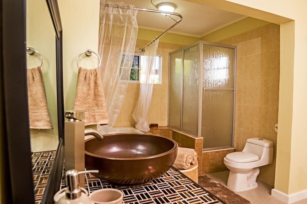 Skyview Manor Guest Apartments 43/50