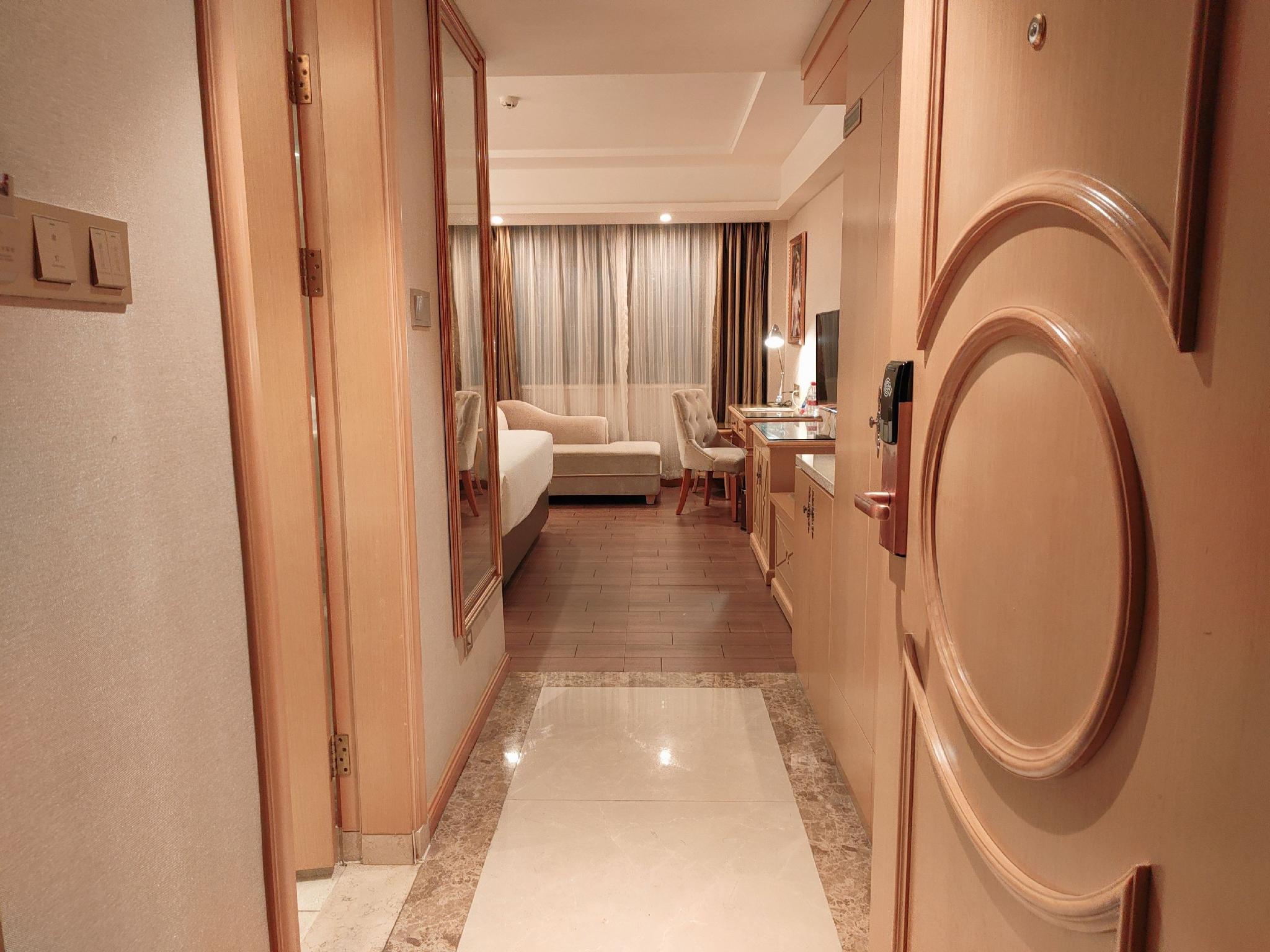Vienna Hotel (Huidong Jilong) 32/33