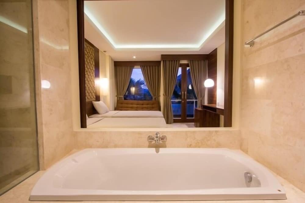 M Suite Bali 65/65