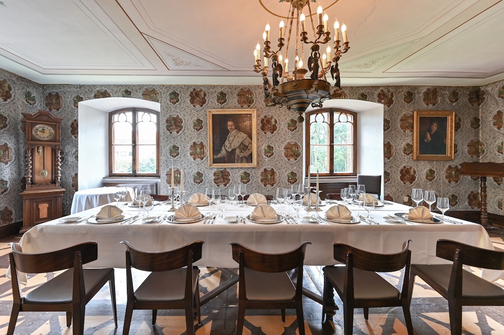 Schloss Zu Hopferau 25/38