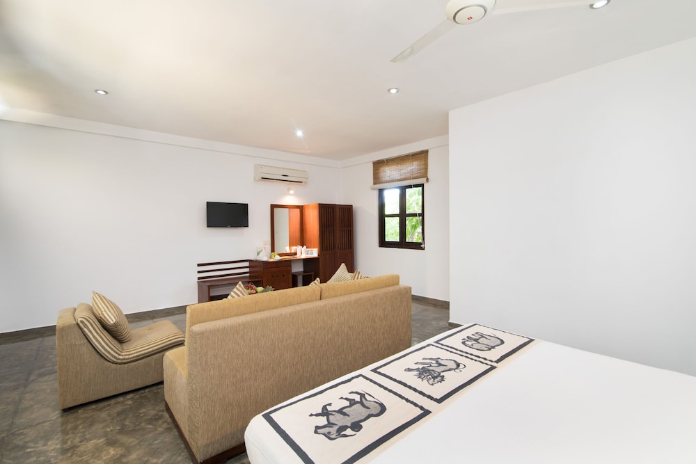 Camellia Resort And Spa 38/65