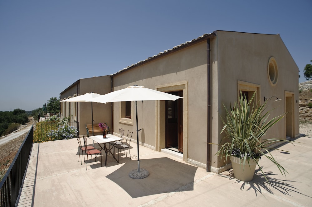 Relais Parco Cavalonga 2/50