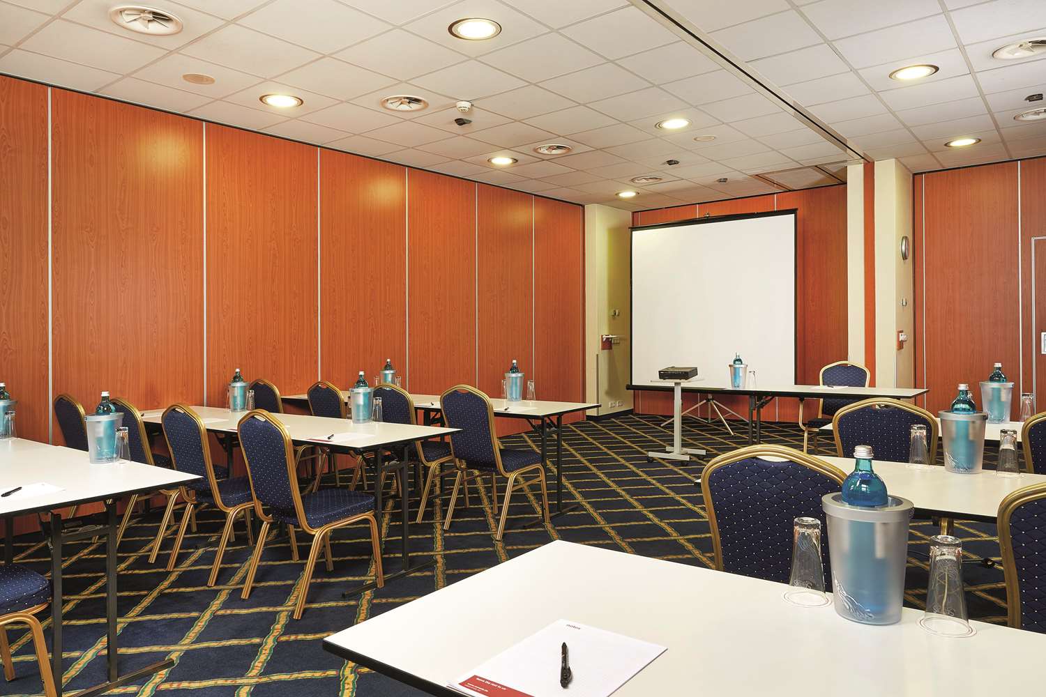 H+ HOTEL HANNOVER 54/61