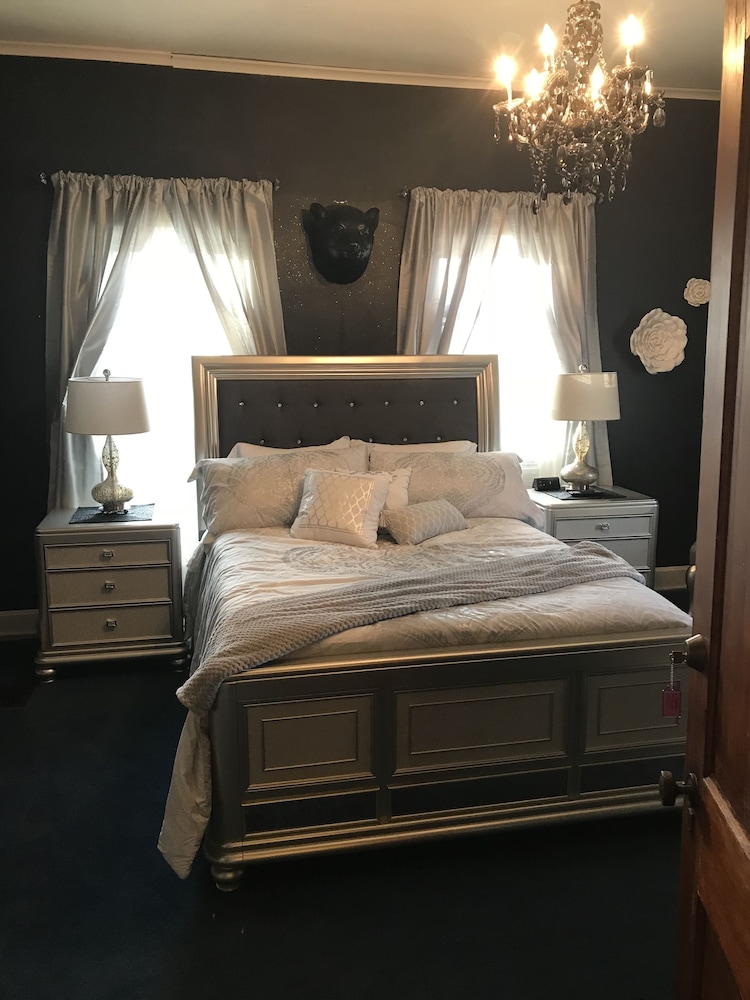 Evans Holly Grove Inn Bed and Breakfast 3/19
