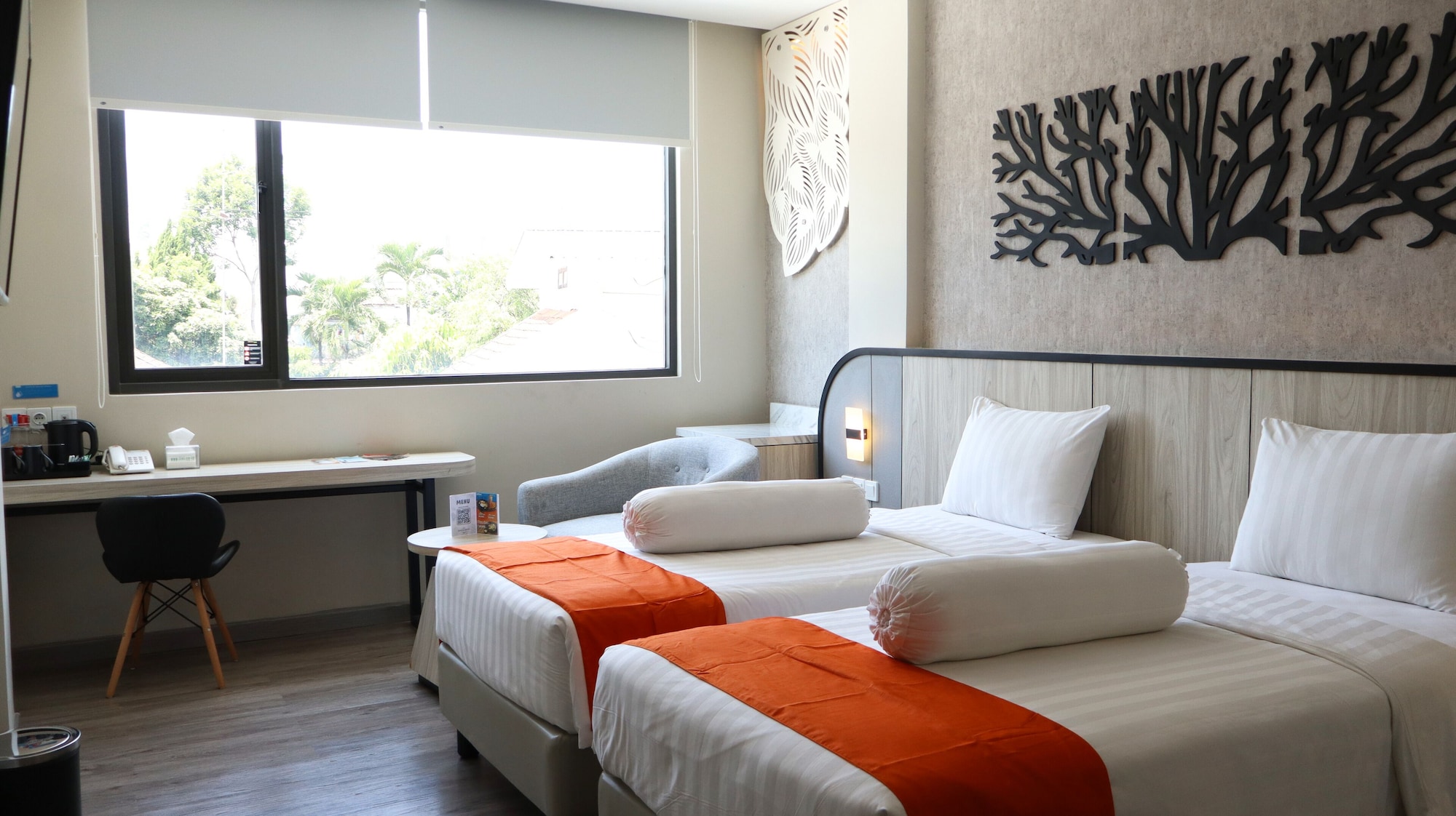 Executive, Twin Beds